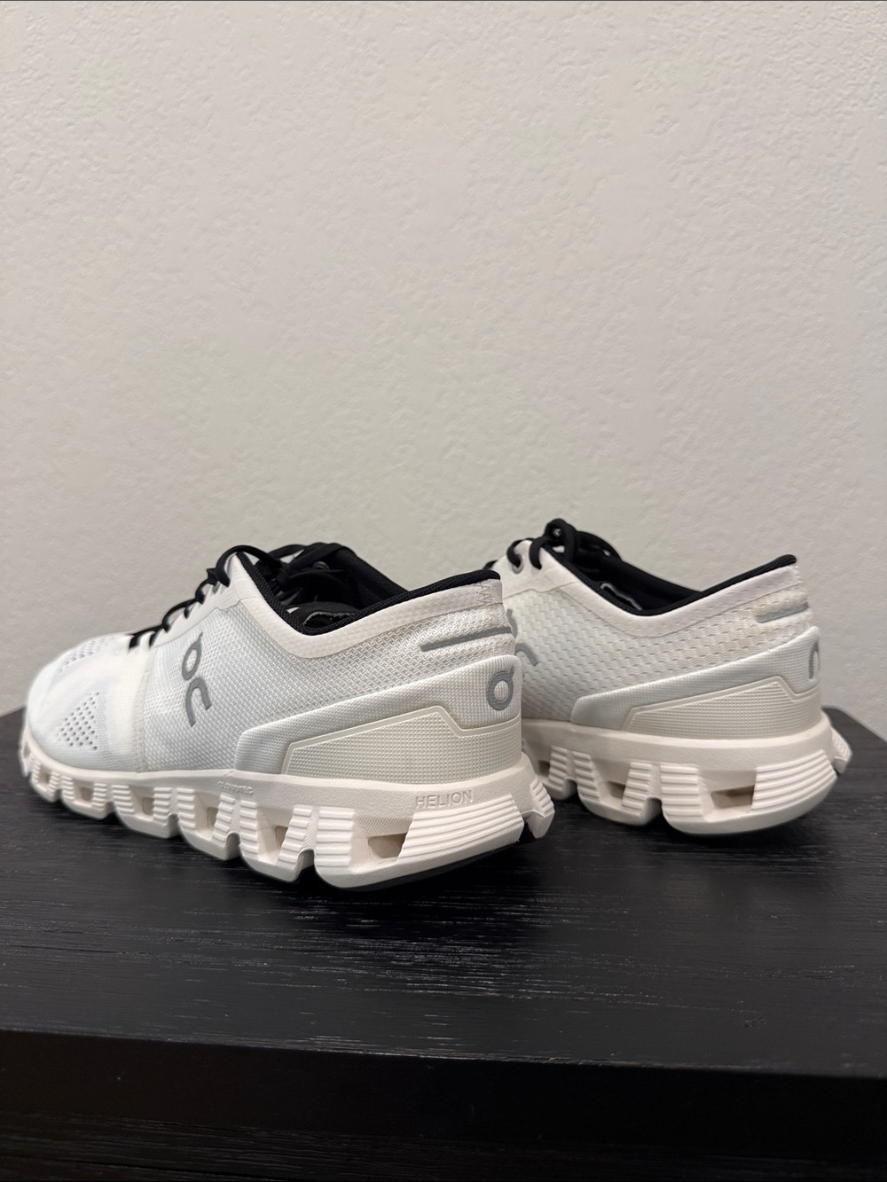 Men’s Size 10 - On Running Cloud Running Shoe - White Men's Lightweight Trainers - Picture 6 of 9